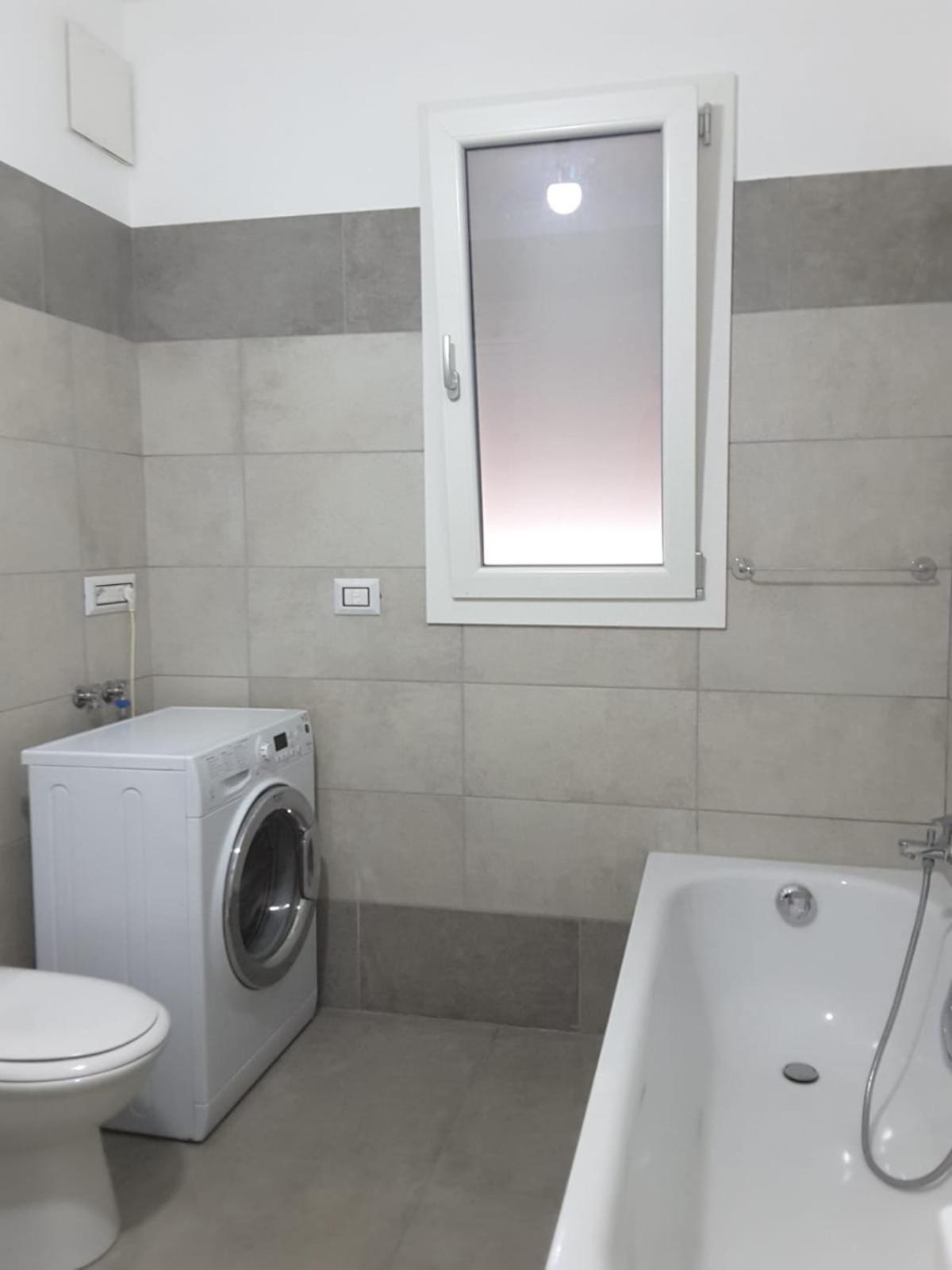 טורינו Lucrece Holiday Apartment מראה חיצוני תמונה