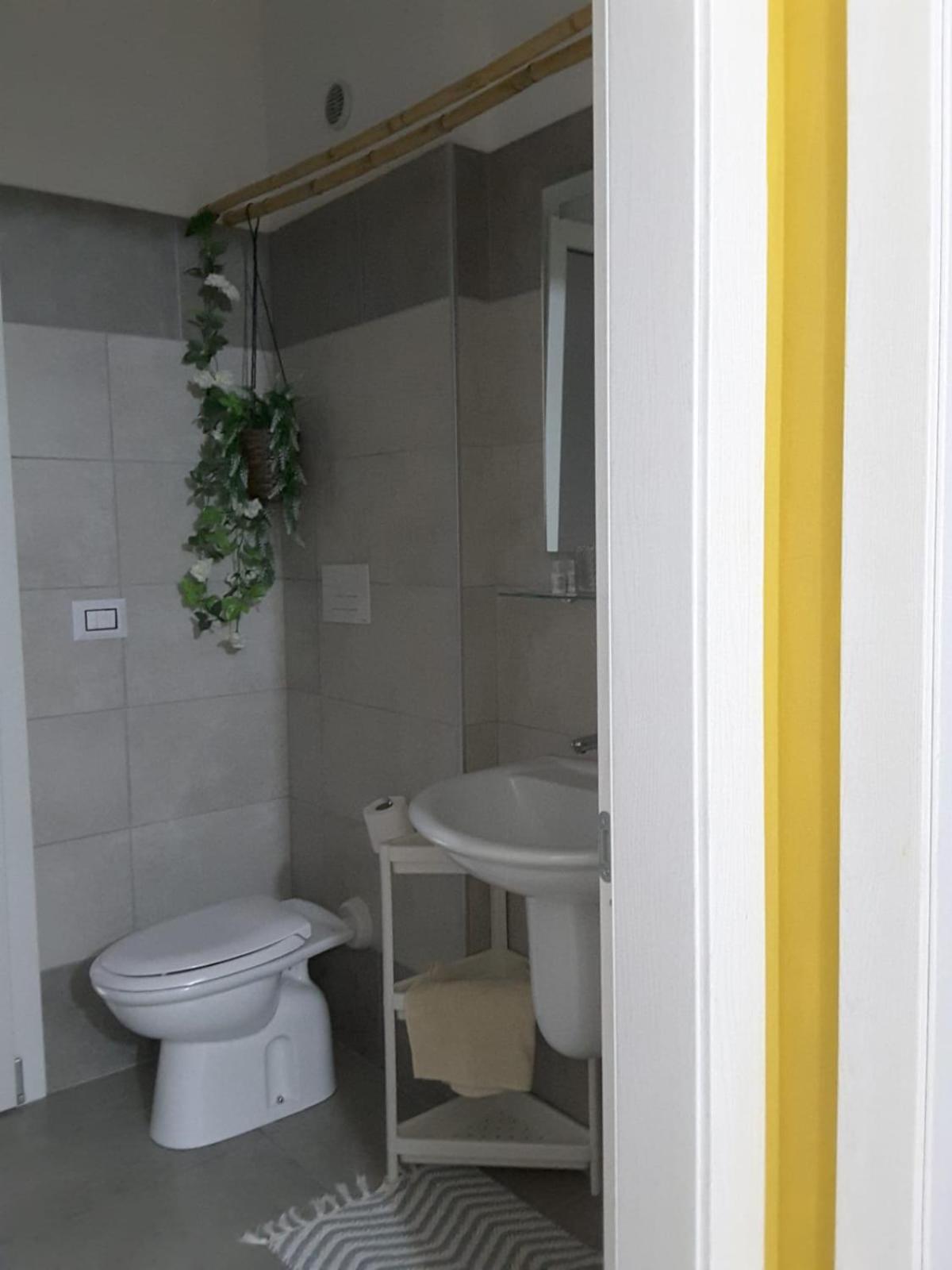טורינו Lucrece Holiday Apartment מראה חיצוני תמונה
